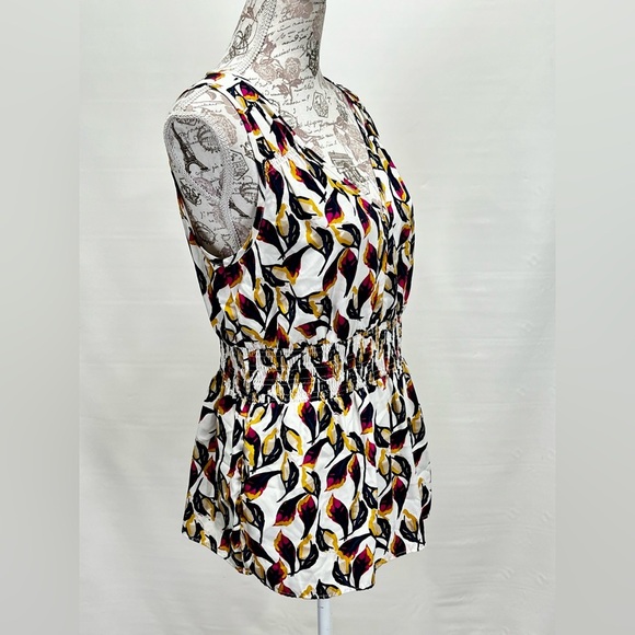 BANANA REPUBLIC White and navy leaf‎ print peplum top size M. - Picture 4 of 12